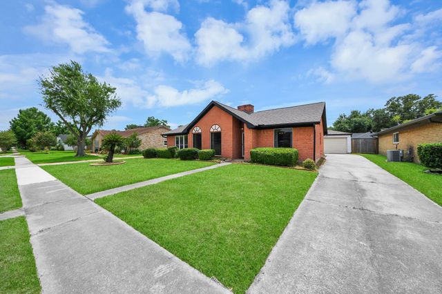 11526 Sagevale Lane, Houston, TX 77089