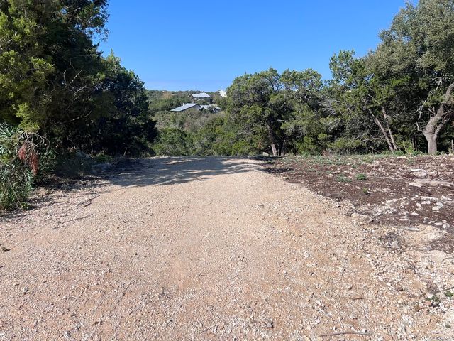 1466 & 1476 Paradise Dr, Canyon Lake, TX 78133