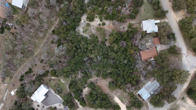 1466 & 1476 Paradise Dr, Canyon Lake, TX 78133