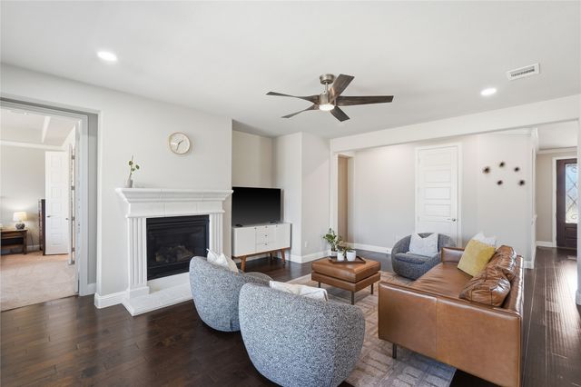 299 Auburn Hills Drive, Sunnyvale, TX 75182