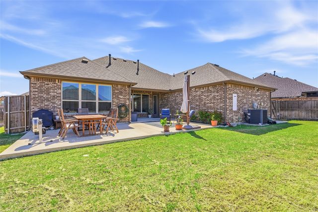 299 Auburn Hills Drive, Sunnyvale, TX 75182