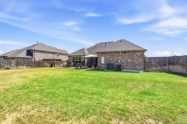 299 Auburn Hills Drive, Sunnyvale, TX 75182