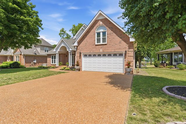 203 Black Hawk Way, Murfreesboro, TN 37127