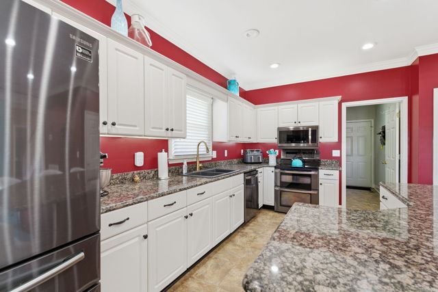 203 Black Hawk Way, Murfreesboro, TN 37127