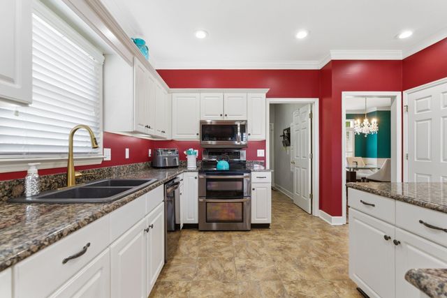 203 Black Hawk Way, Murfreesboro, TN 37127