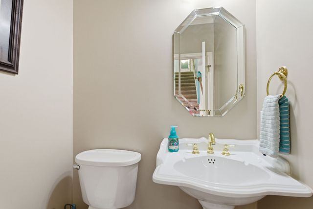 203 Black Hawk Way, Murfreesboro, TN 37127