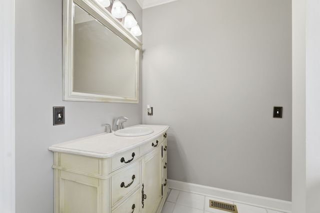 203 Black Hawk Way, Murfreesboro, TN 37127