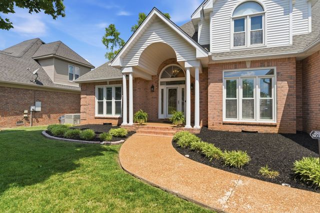 203 Black Hawk Way, Murfreesboro, TN 37127