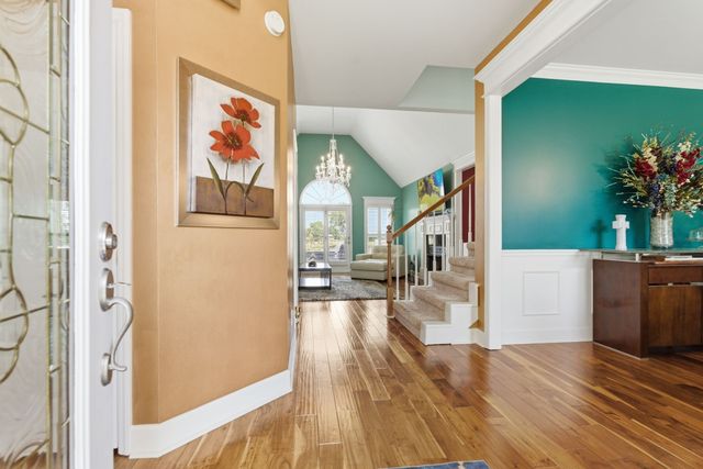203 Black Hawk Way, Murfreesboro, TN 37127