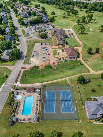 203 Black Hawk Way, Murfreesboro, TN 37127