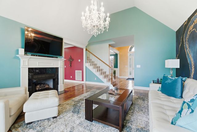 203 Black Hawk Way, Murfreesboro, TN 37127