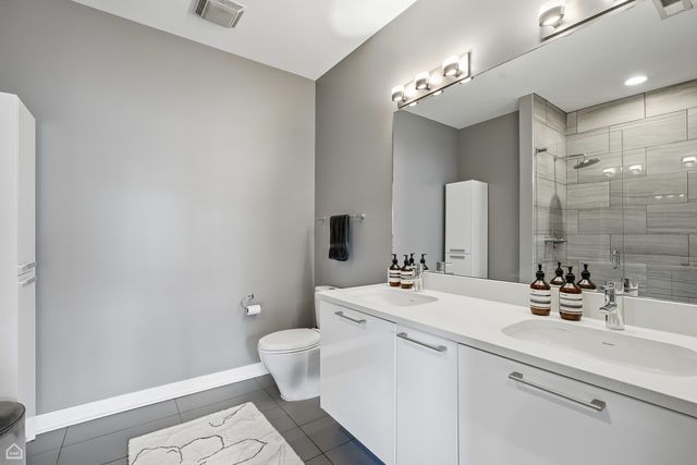 1611 N Hermitage Avenue 303, Chicago, IL 60622