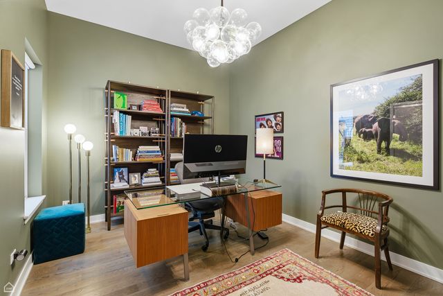 1611 N Hermitage Avenue 303, Chicago, IL 60622