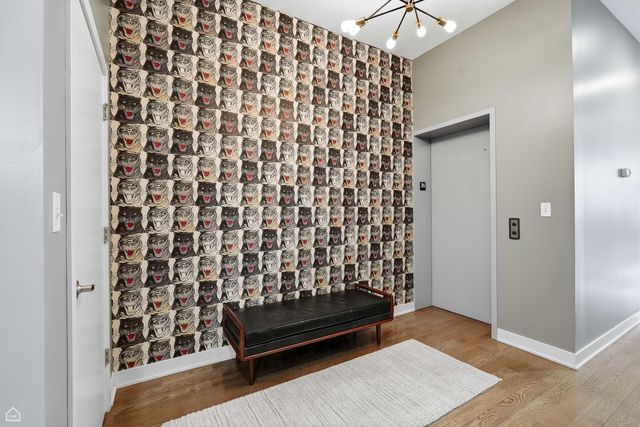 1611 N Hermitage Avenue 303, Chicago, IL 60622