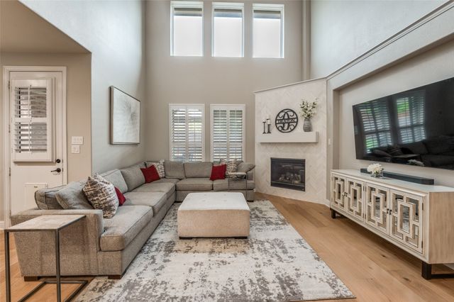 2525 Sandy Creek Lane, The Colony, TX 75056