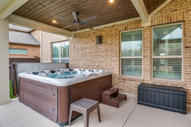 2525 Sandy Creek Lane, The Colony, TX 75056