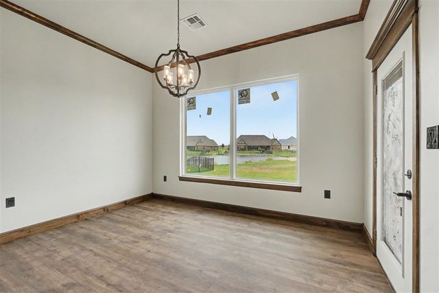 3921 NE Water Edge Dr, Lawton, OK 73507