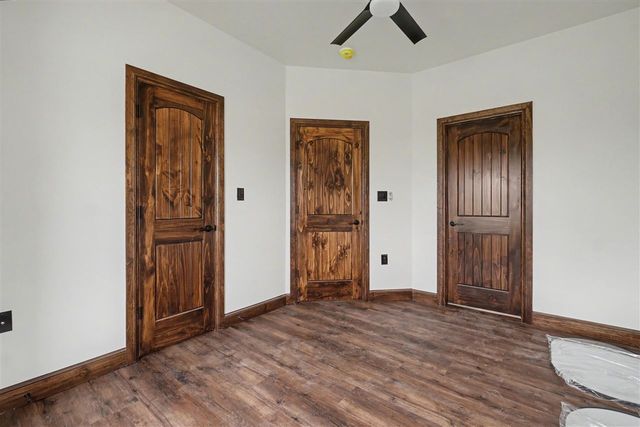 3921 NE Water Edge Dr, Lawton, OK 73507