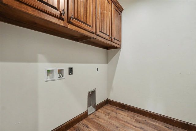 3921 NE Water Edge Dr, Lawton, OK 73507