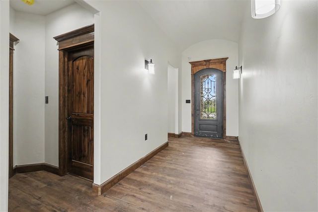 3921 NE Water Edge Dr, Lawton, OK 73507