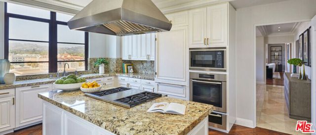 225 N Canon Drive 7C, Beverly Hills, CA 90210