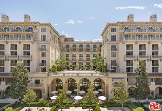 225 N Canon Drive 7C, Beverly Hills, CA 90210