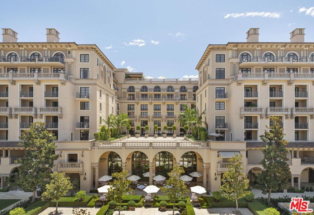 225 N Canon Drive 7C, Beverly Hills, CA 90210