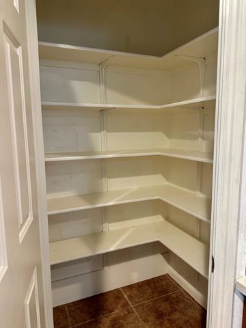 512 Eberhart LN 1204, Austin, TX 78745