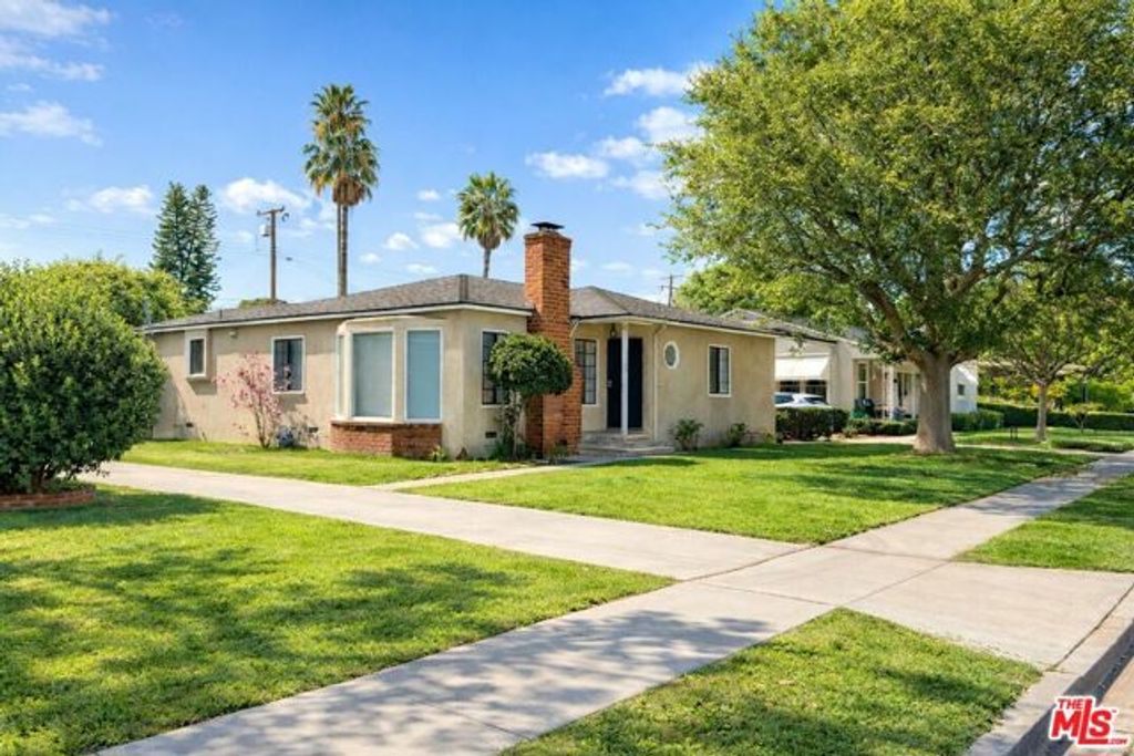 1123 E Cameron Avenue, West Covina, CA 91790