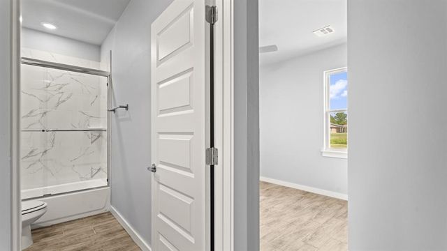 112 Olde Mill Road, Jones, OK 73049