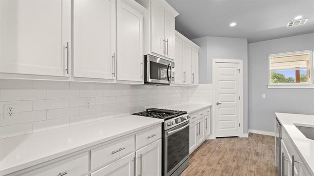 112 Olde Mill Road, Jones, OK 73049