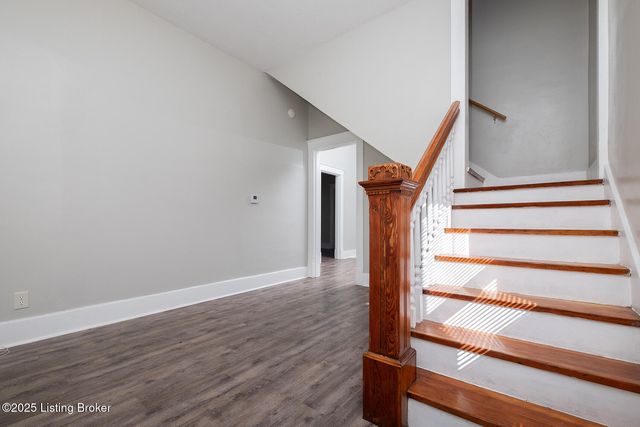 925 W Evelyn Ave, Louisville, KY 40215