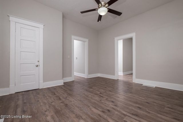 925 W Evelyn Ave, Louisville, KY 40215