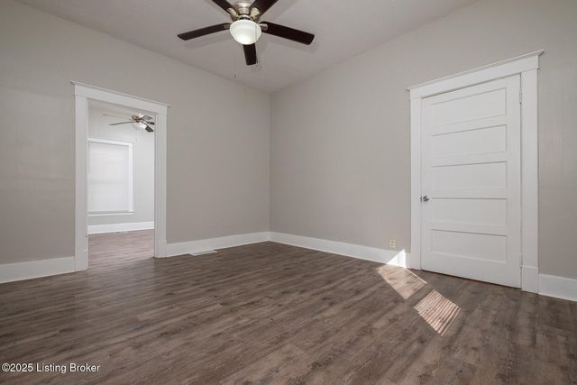 925 W Evelyn Ave, Louisville, KY 40215