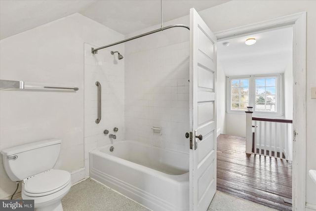 408 MCCLENAGHAN MILL RD, Wynnewood, PA 19096