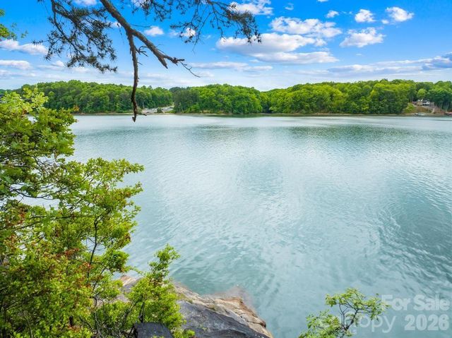 272 S Harbor Watch Drive, Statesville, NC 28677