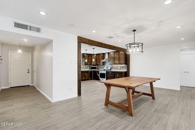 6040 Cabrillo Drive, El Paso, TX 79912