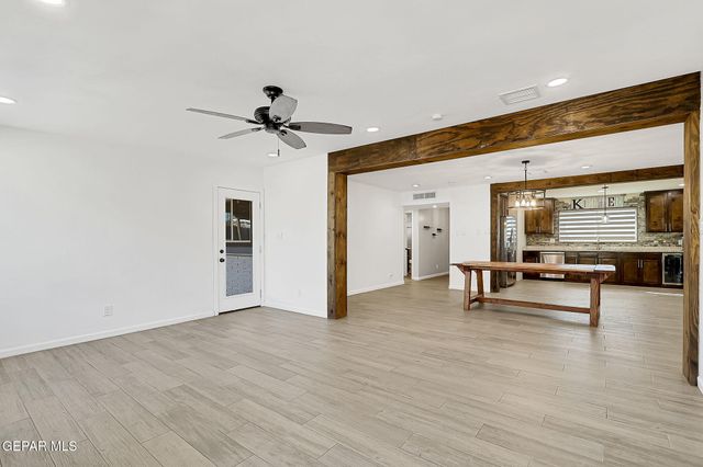 6040 Cabrillo Drive, El Paso, TX 79912