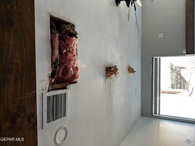 6040 Cabrillo Drive, El Paso, TX 79912