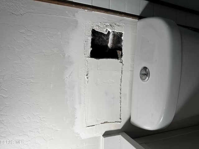 6040 Cabrillo Drive, El Paso, TX 79912