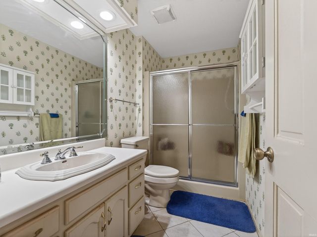 1122 Packard Place, Auburn, IN 46706
