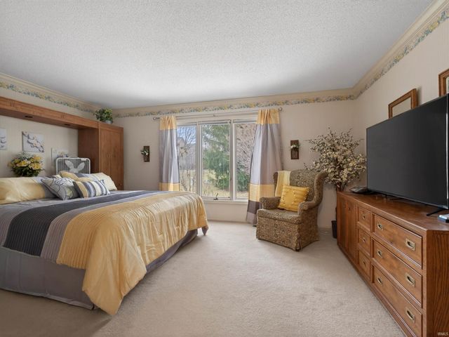 1122 Packard Place, Auburn, IN 46706