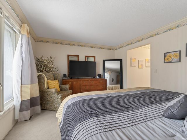 1122 Packard Place, Auburn, IN 46706