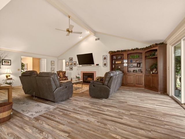 1122 Packard Place, Auburn, IN 46706