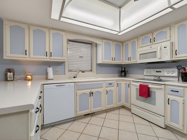 1122 Packard Place, Auburn, IN 46706