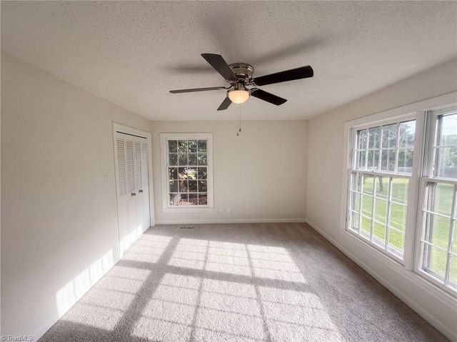 3828 Waterview Road, High Point, NC 27265