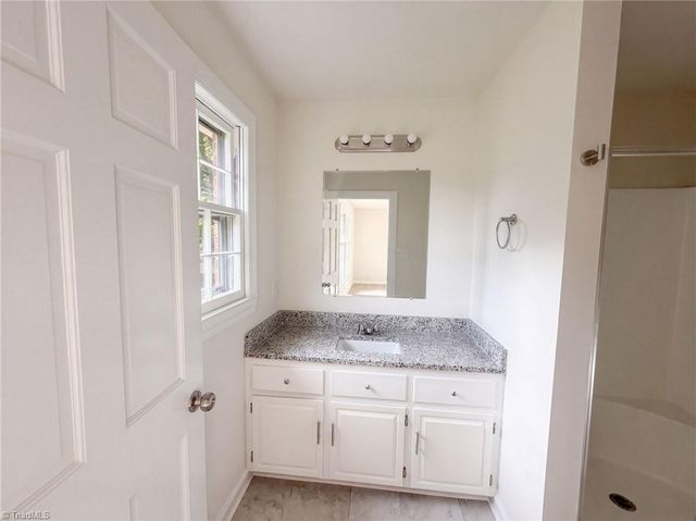 3828 Waterview Road, High Point, NC 27265