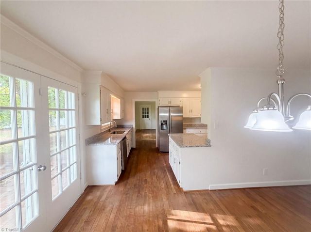3828 Waterview Road, High Point, NC 27265
