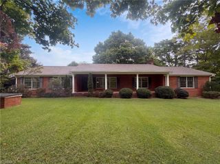 3828 Waterview Road, High Point, NC 27265