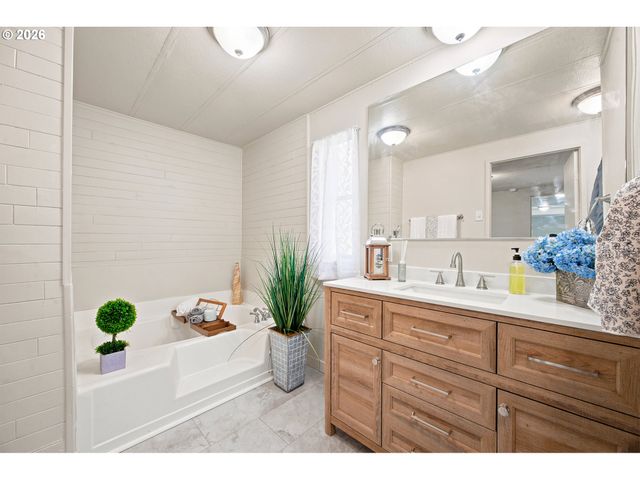 11515 Ne 71ST St 14, Vancouver, WA 98662